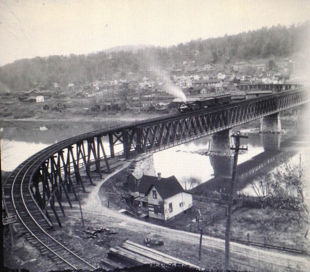 B & O train crossing over the Foxburg Bridge right before the beginning of a switch back.